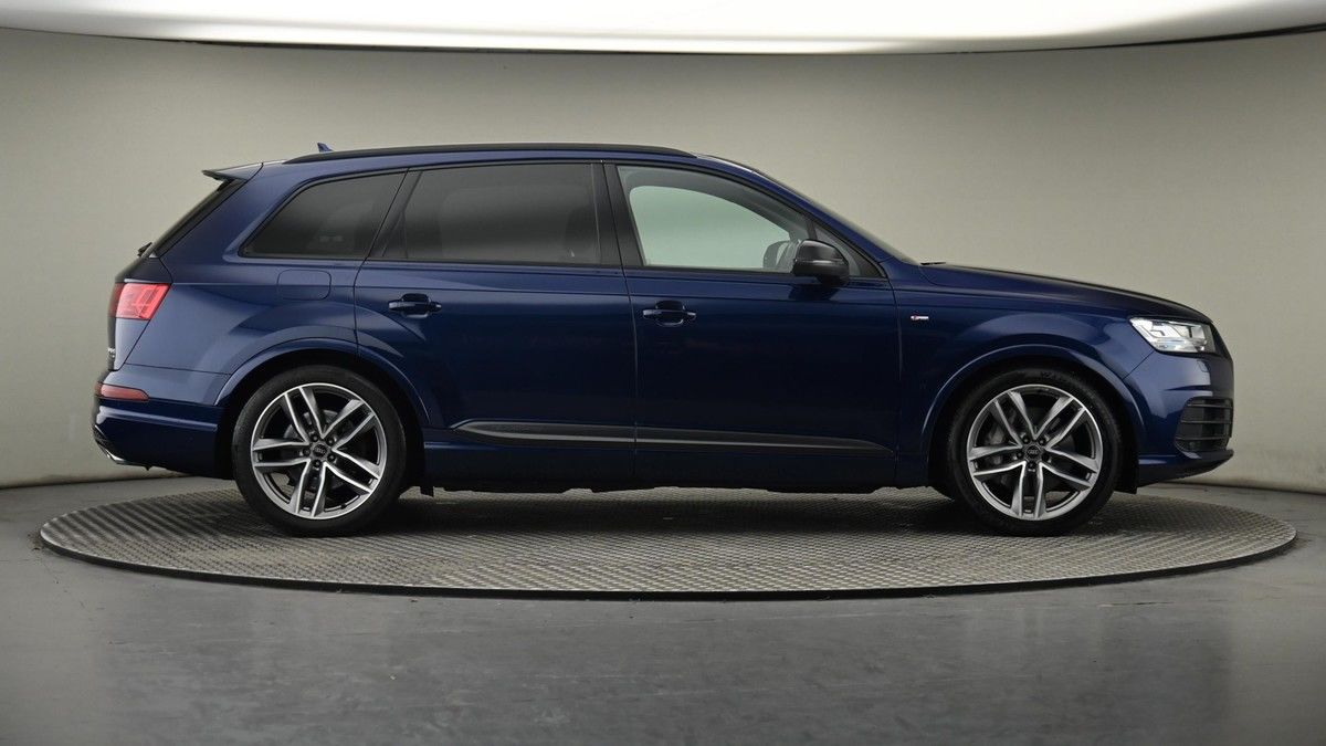 Audi Q7 Image 27