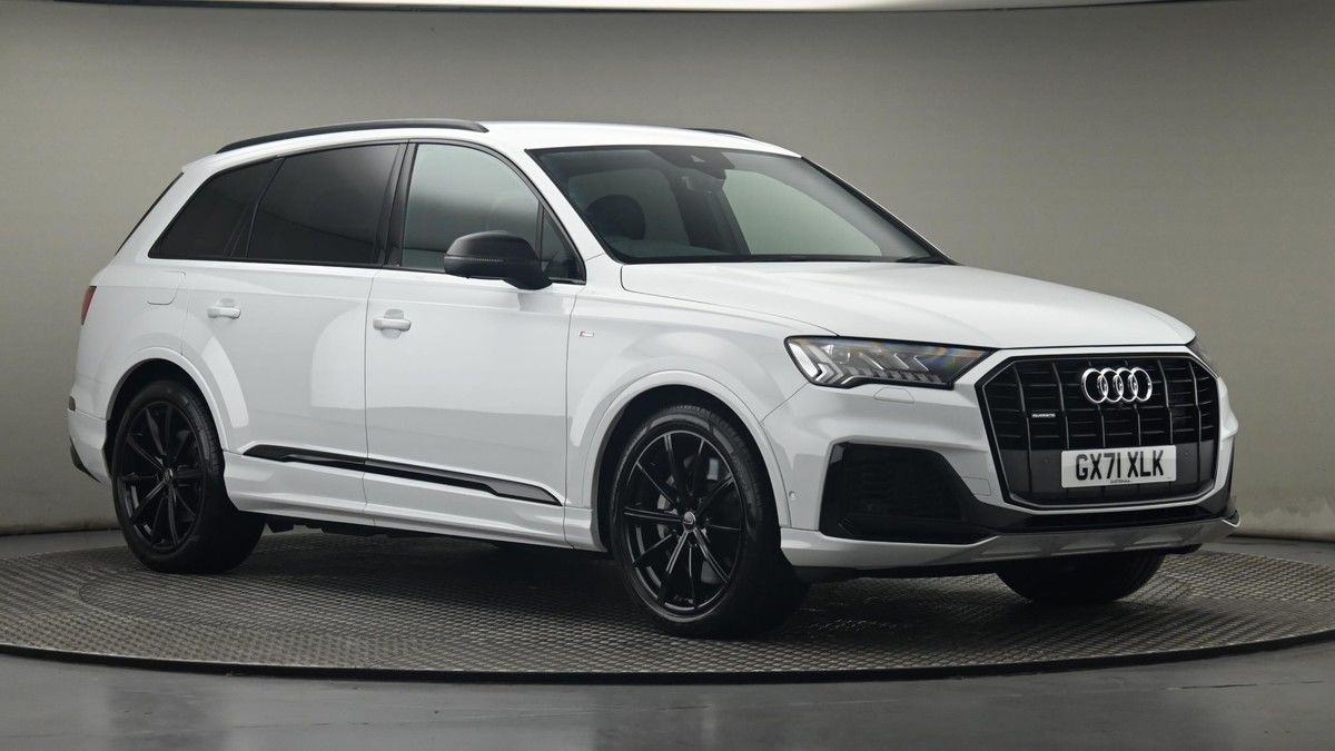 More views of Audi Q7