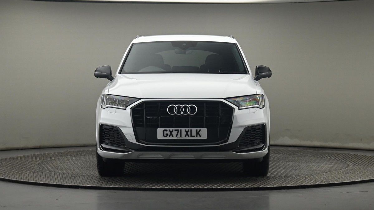 More views of Audi Q7