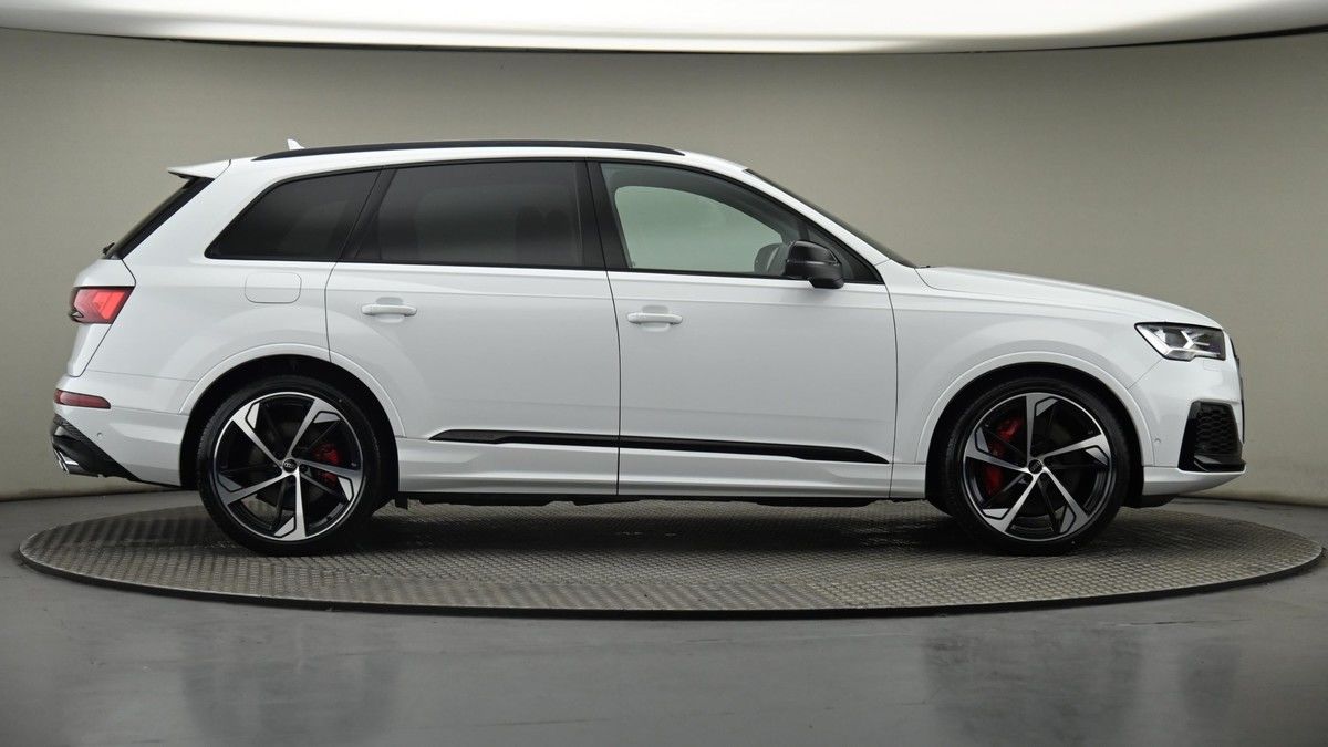 Audi SQ7 Image 27