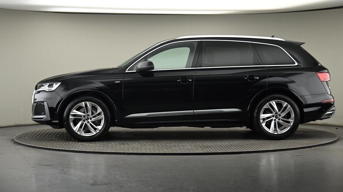 Audi Q7 Image 23