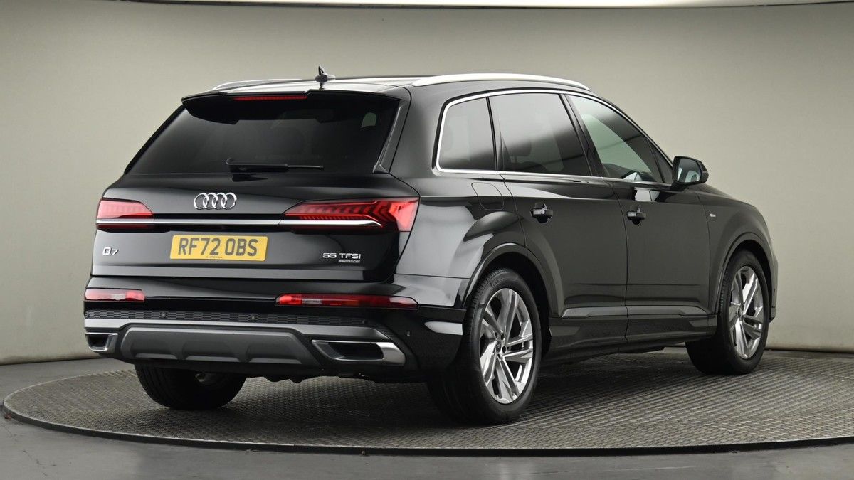 Audi Q7 Image 26