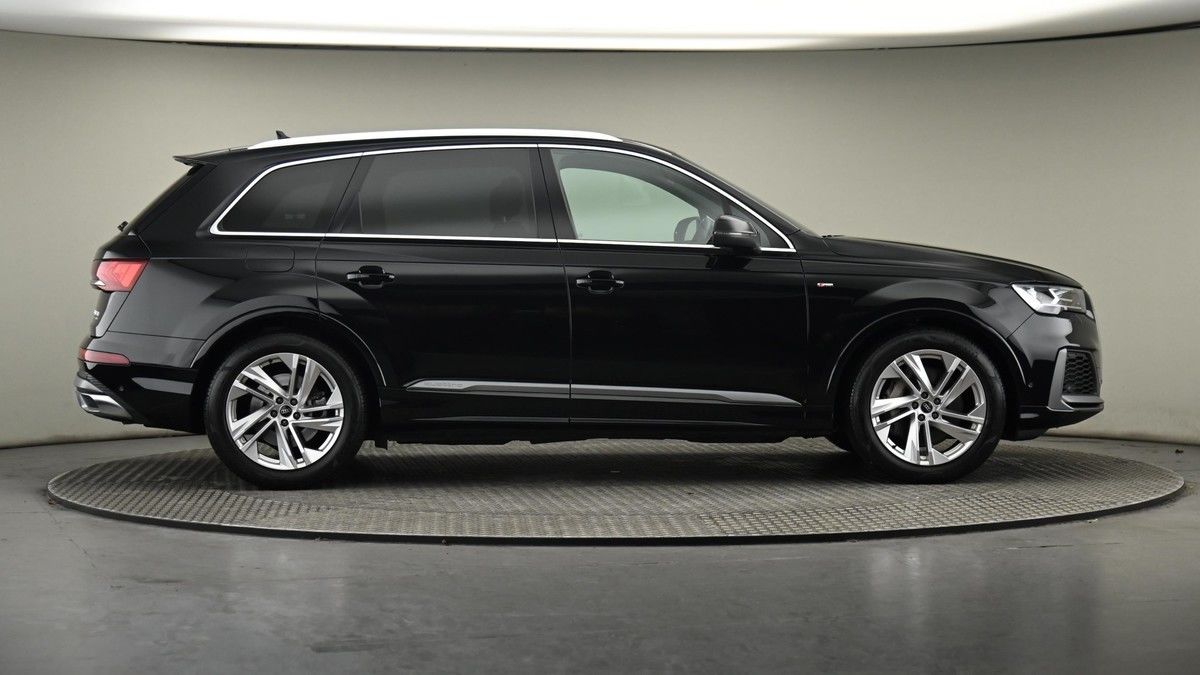 Audi Q7 Image 27