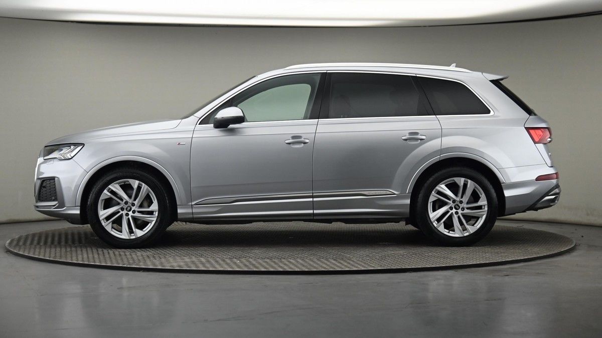 Audi Q7 Image 23