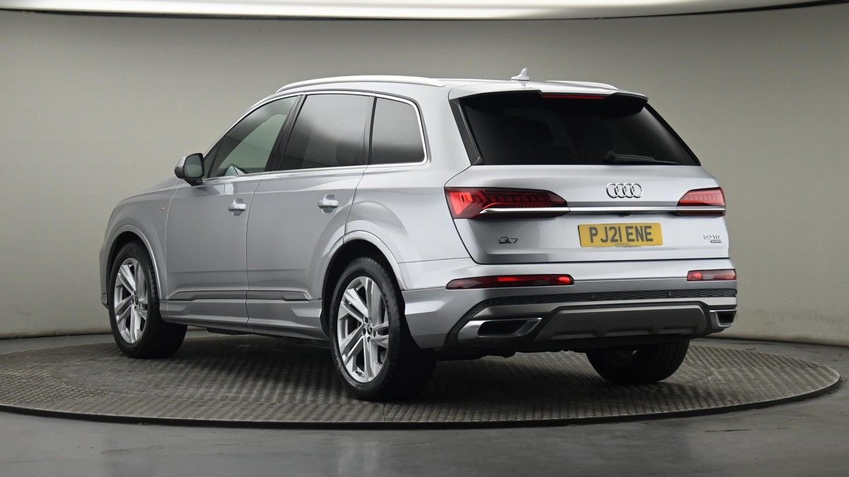 Audi Q7 Image 24