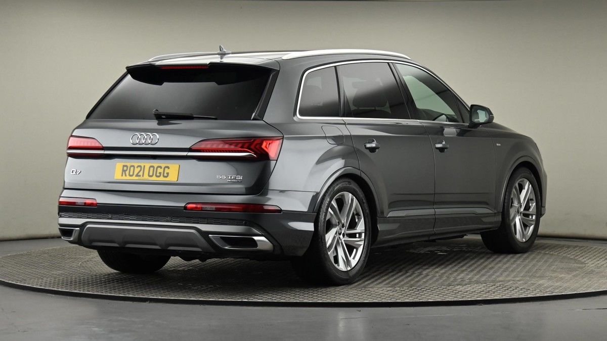 Audi Q7 Image 25