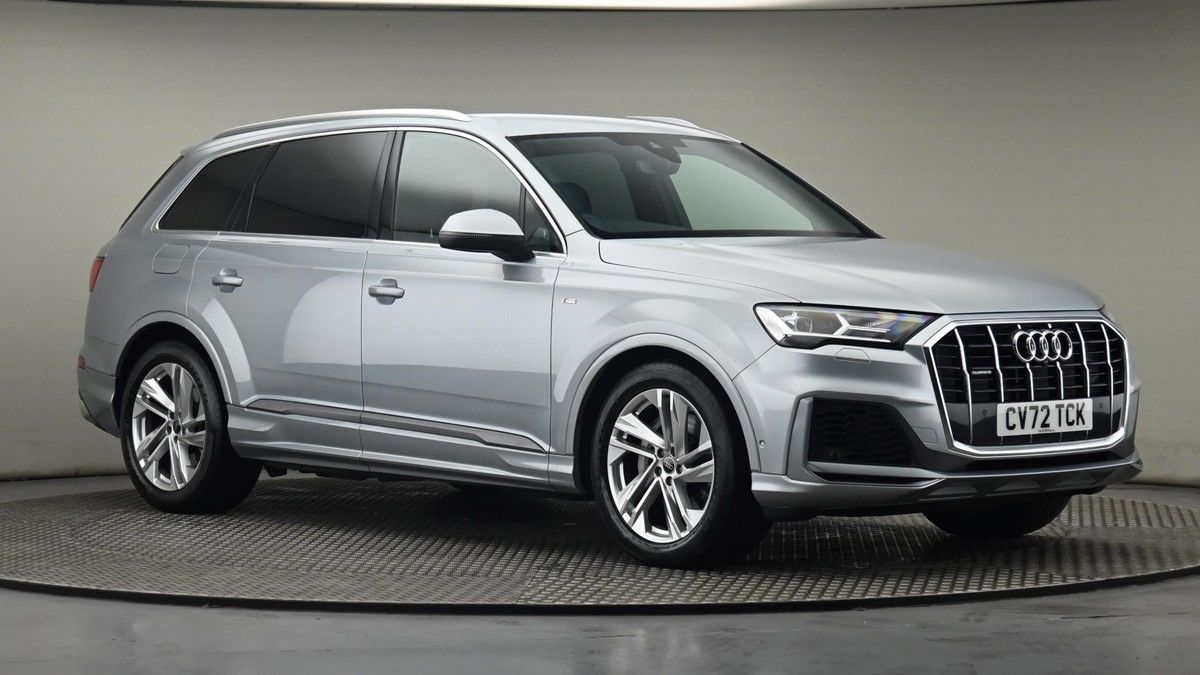 More views of Audi Q7