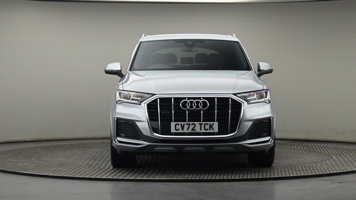 More views of Audi Q7