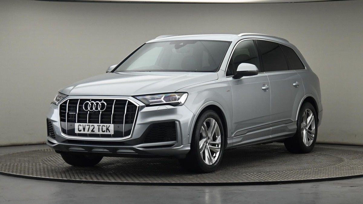 More views of Audi Q7