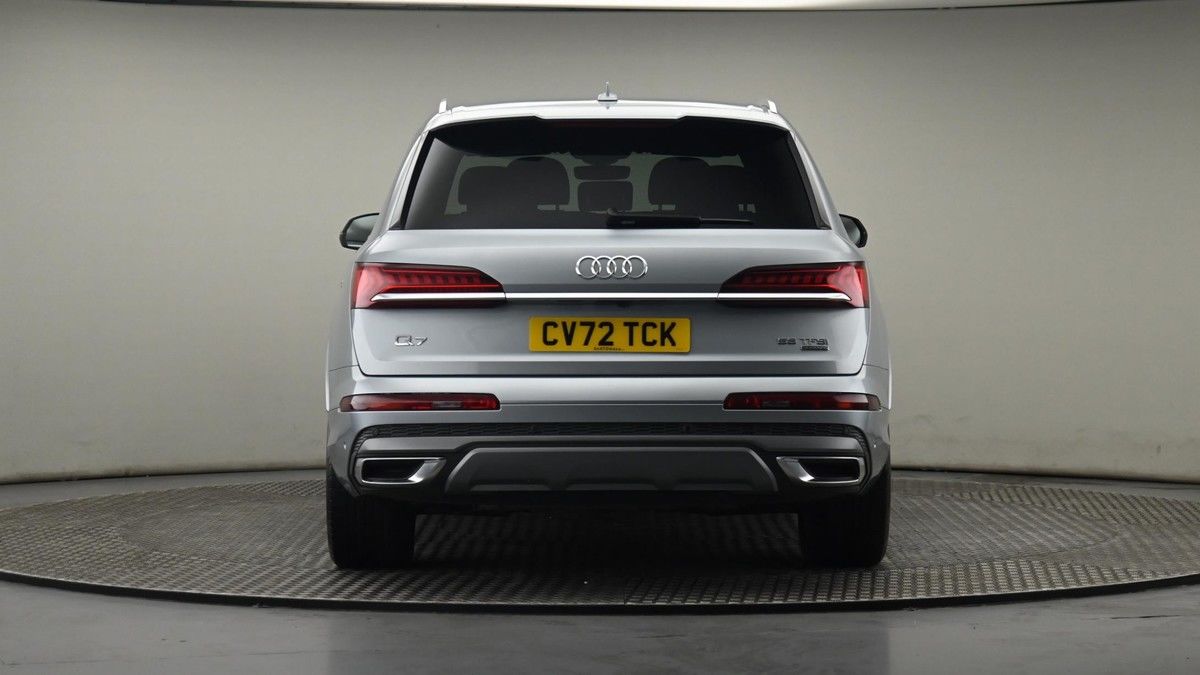 More views of Audi Q7