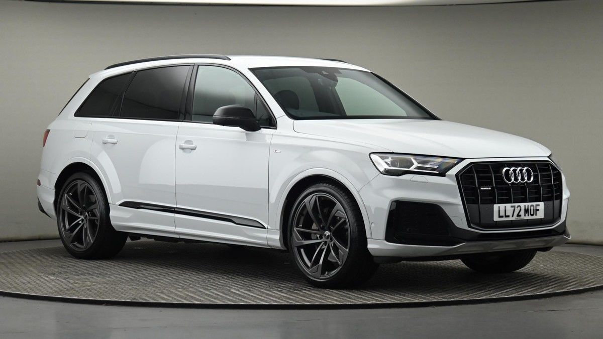 More views of Audi Q7