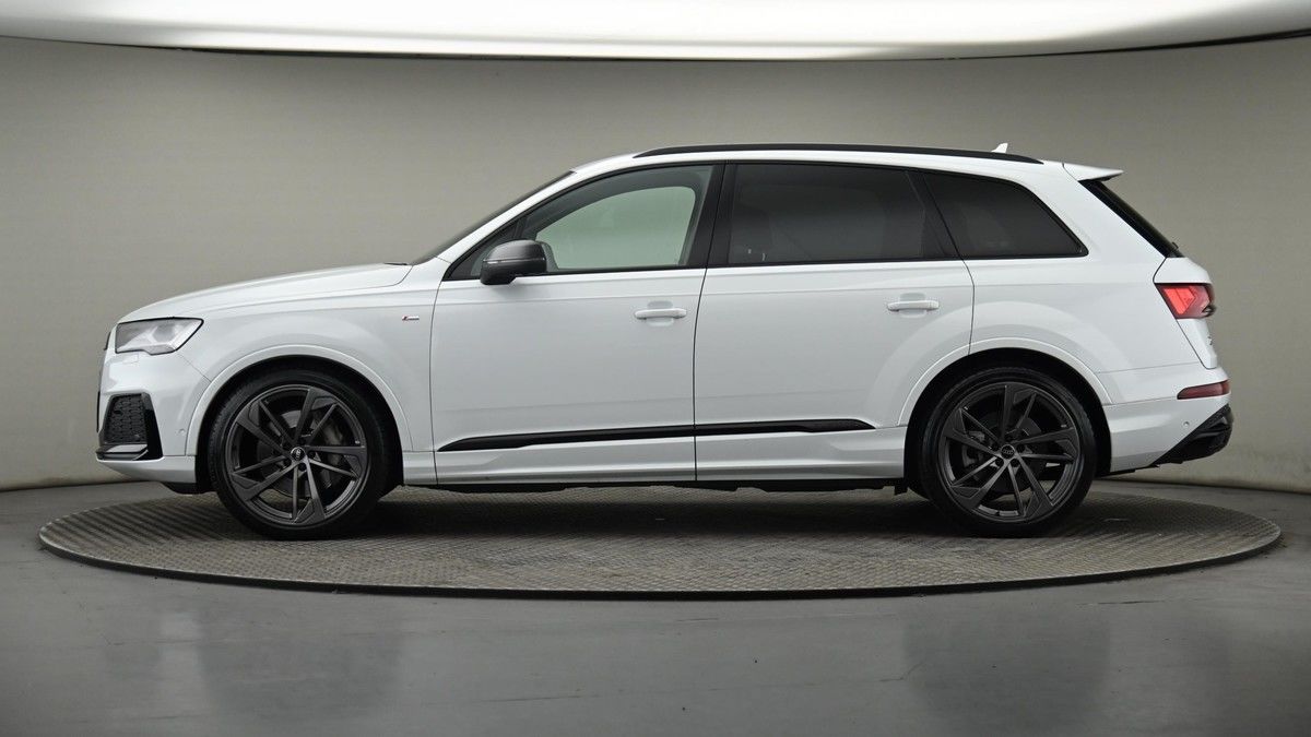 Audi Q7 Image 23