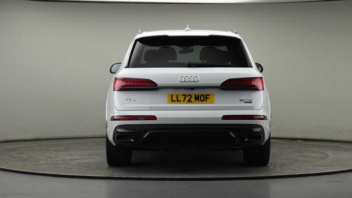 More views of Audi Q7