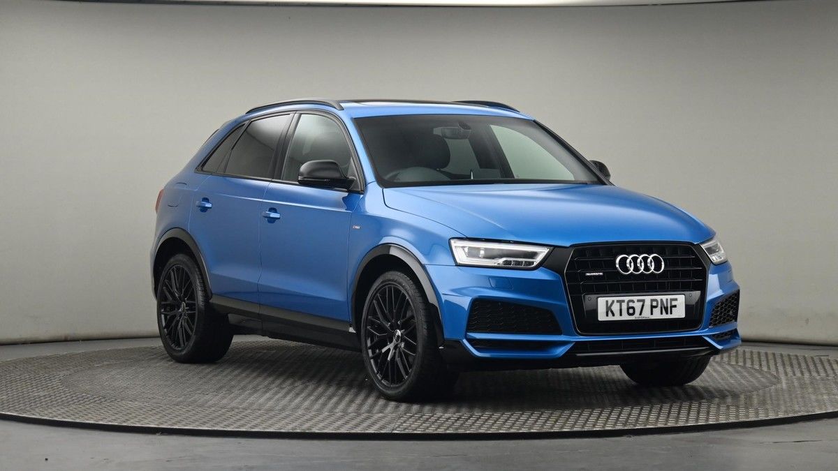 Audi Q3 Sticky Header Image