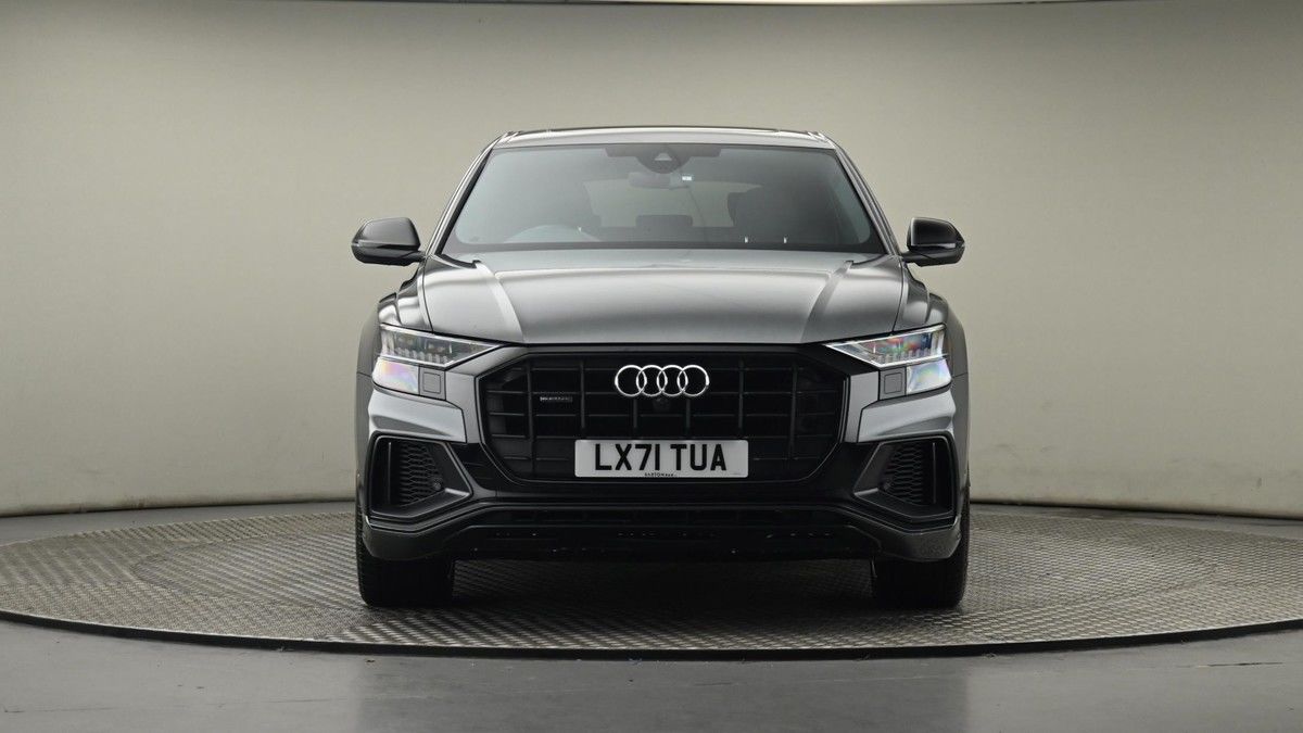 Audi Q8 Image 21