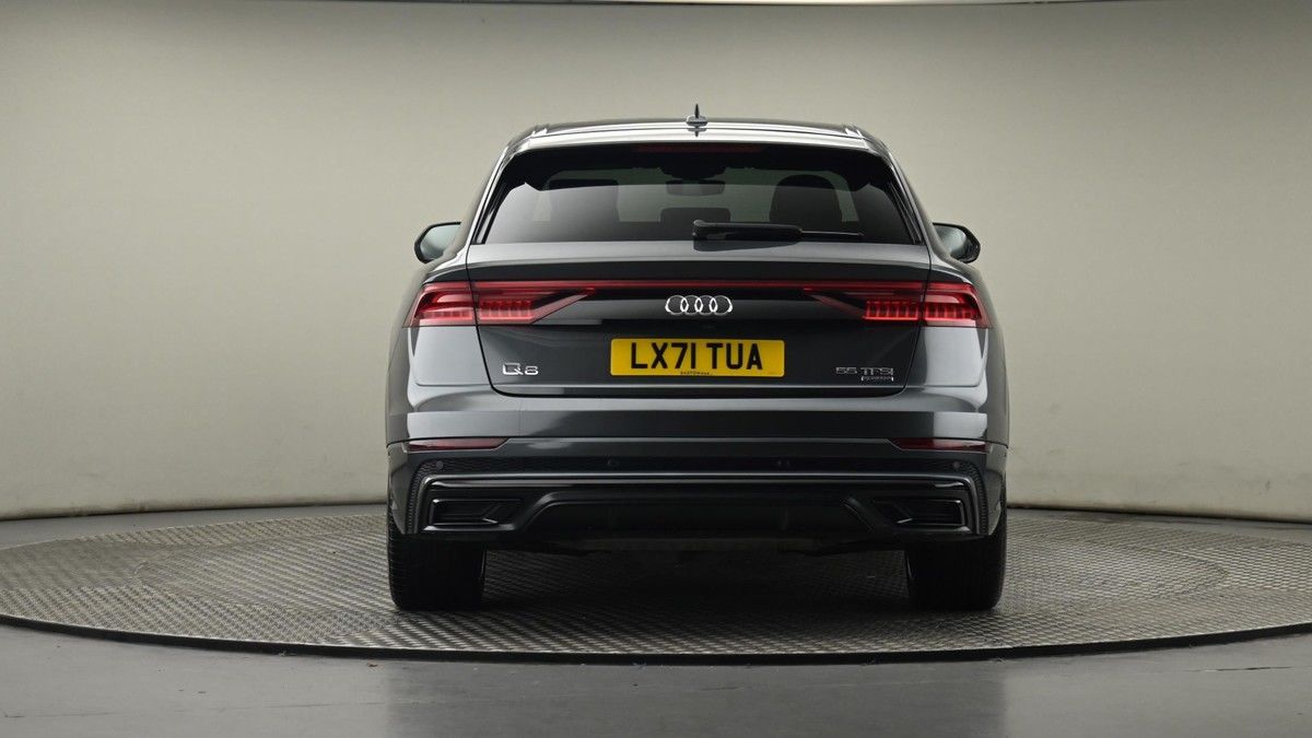 Audi Q8 Image 25