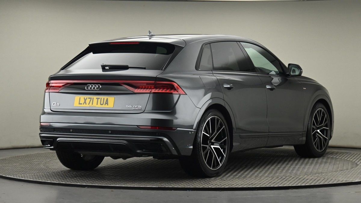 Audi Q8 Image 26