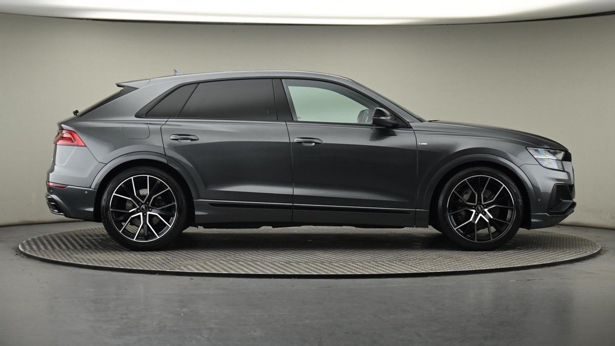 Audi Q8 Image 27