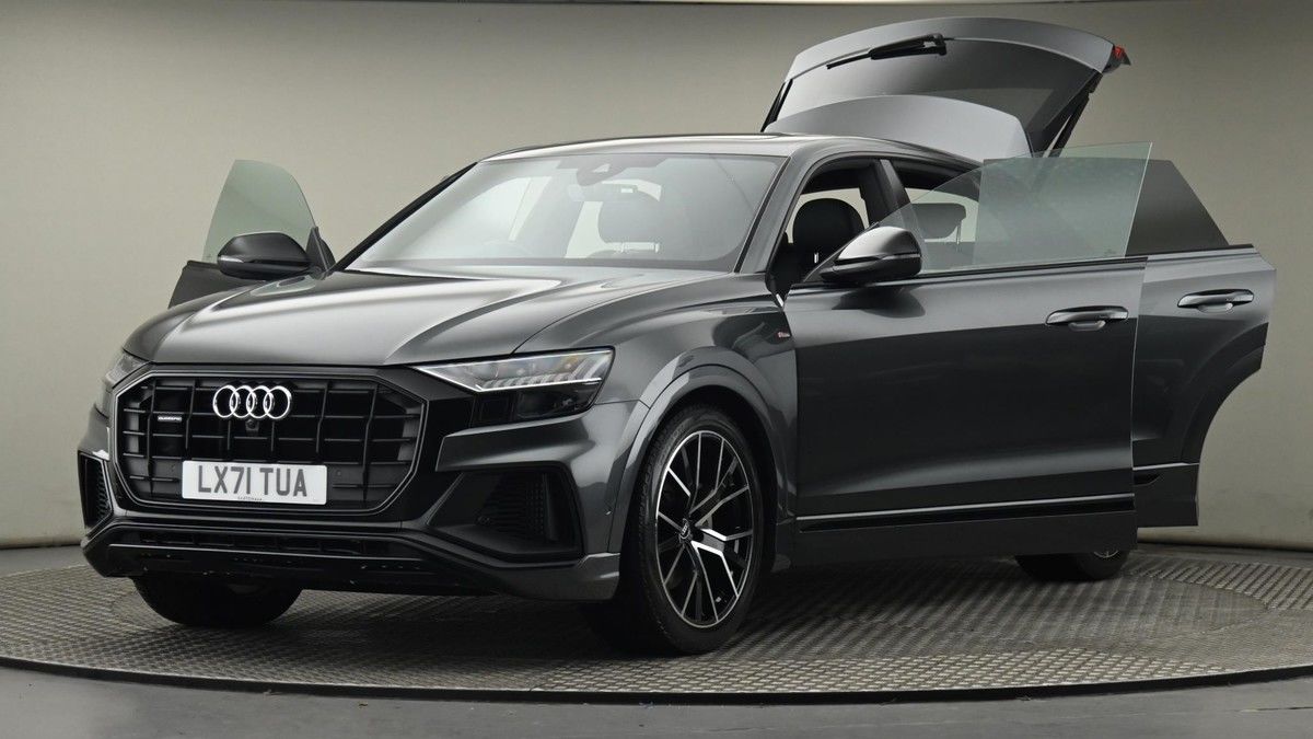 Audi Q8 Image 28