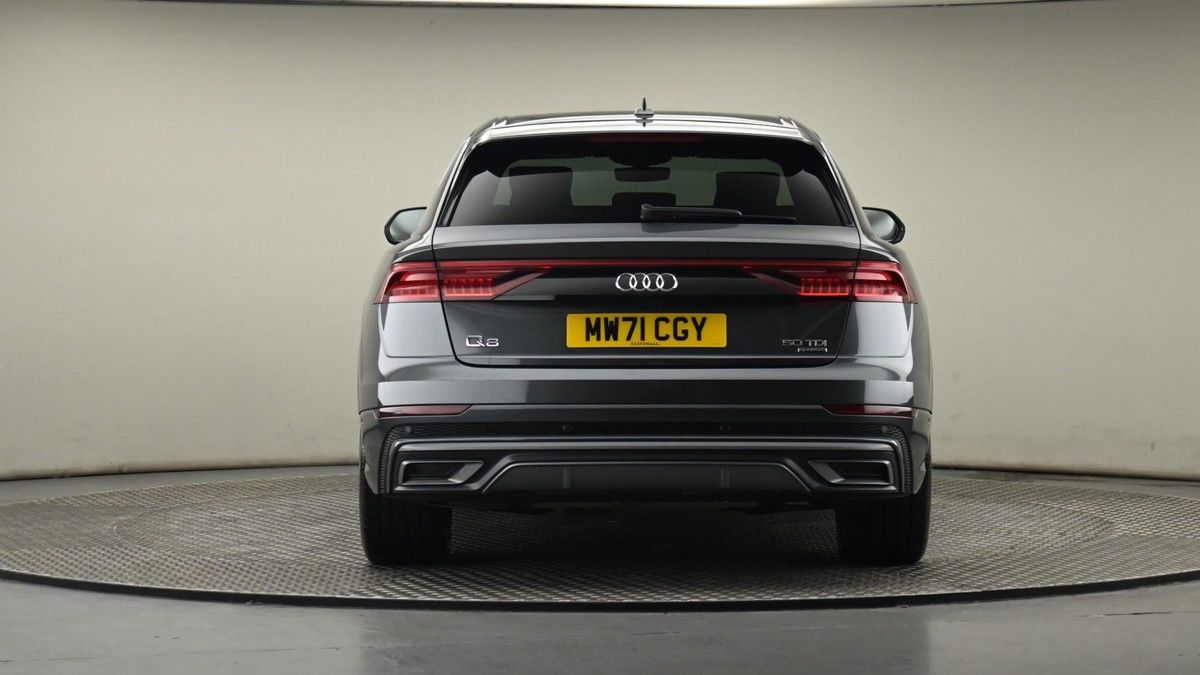 Audi Q8 Image 25