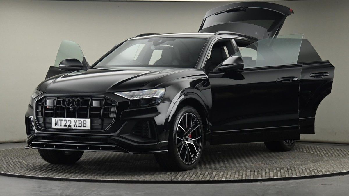 Audi SQ8 Image 28