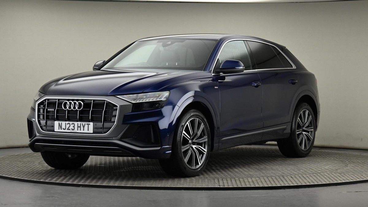 Audi Q8 Image 19