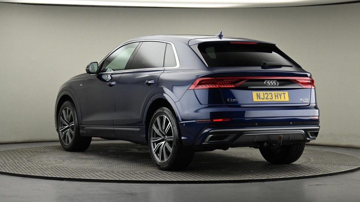 Audi Q8 Image 21