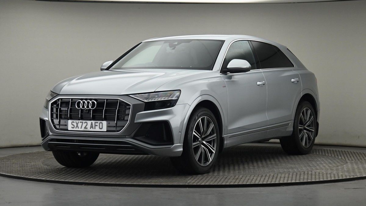 More views of Audi Q8