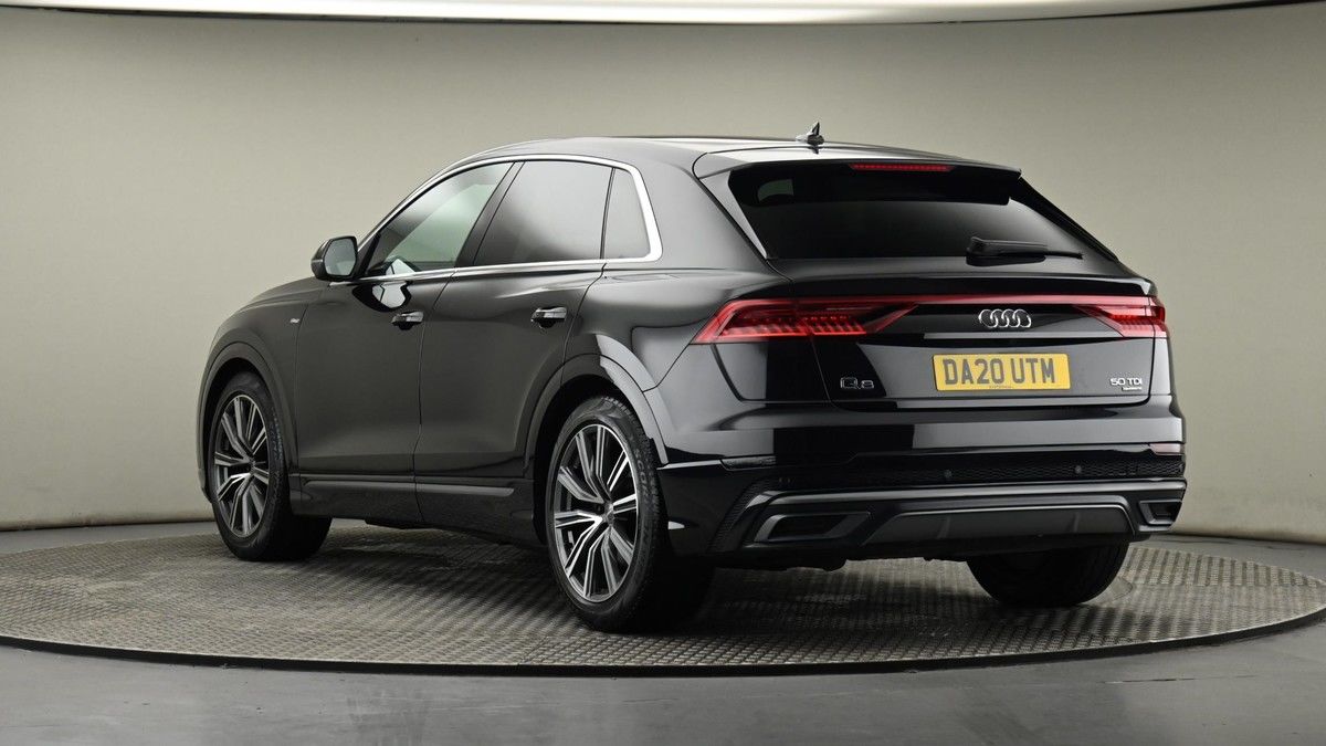 Audi Q8 Image 24