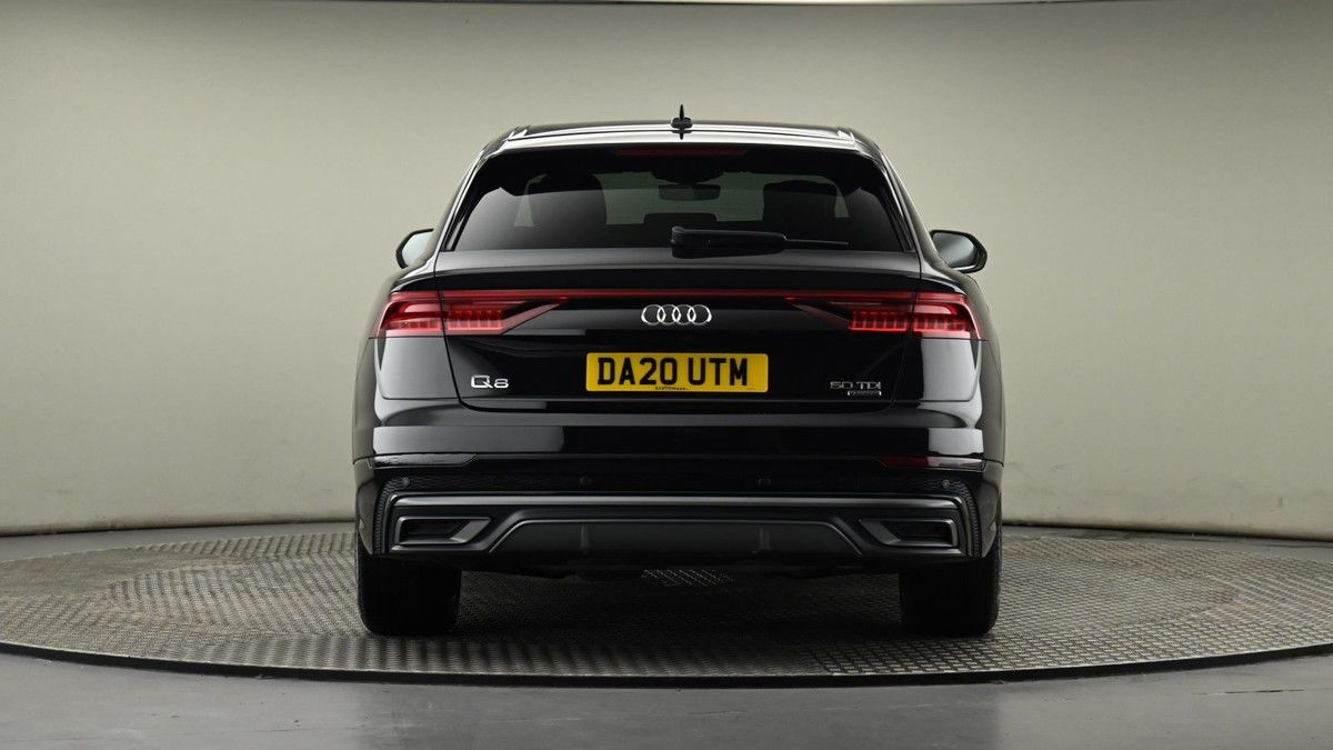 Audi Q8 Image 25