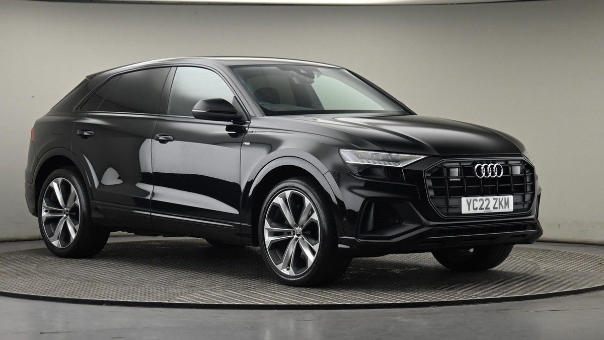 More views of Audi Q8