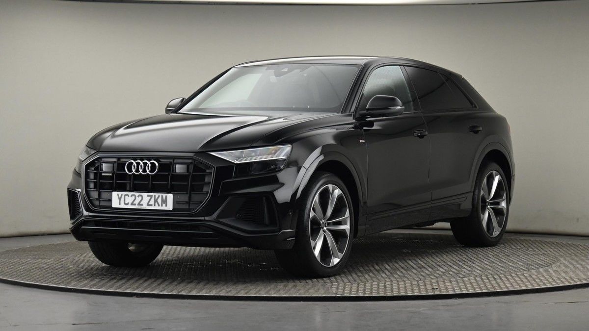 More views of Audi Q8