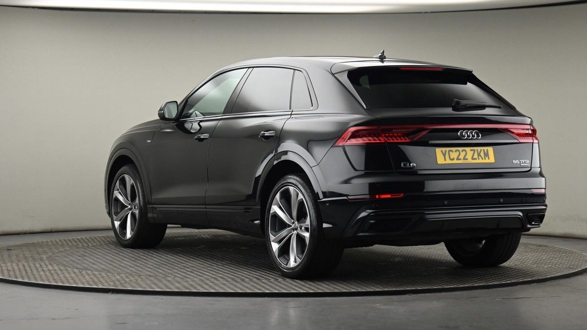 More views of Audi Q8