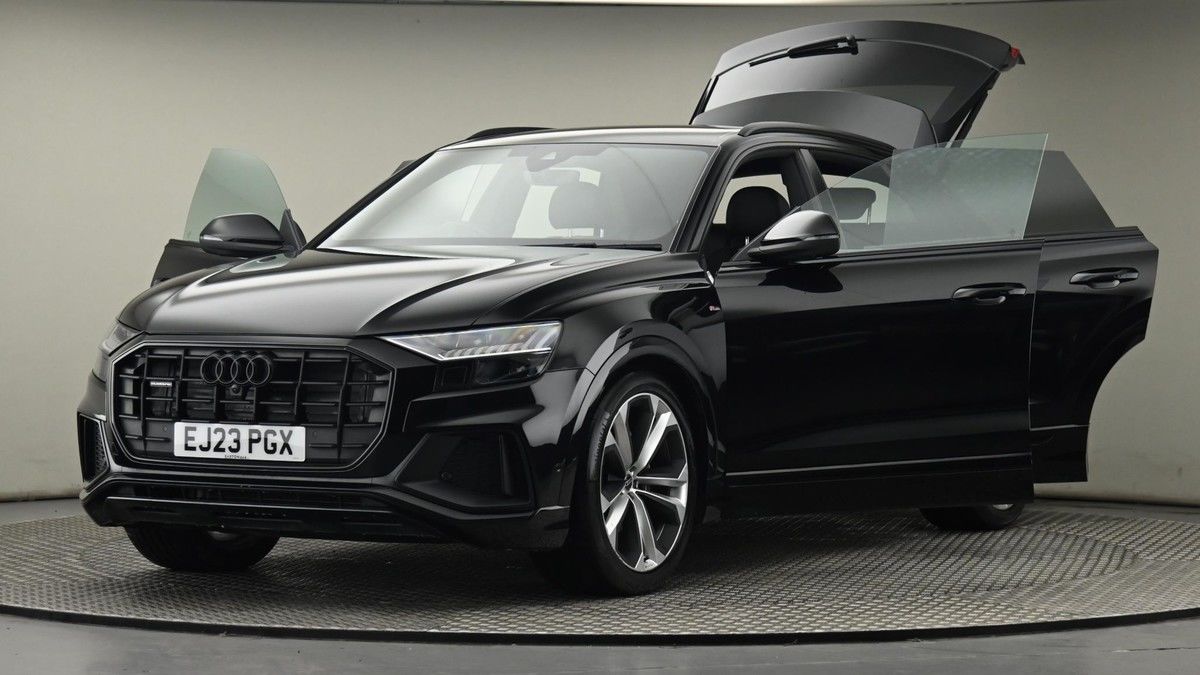 Audi Q8 Image 28