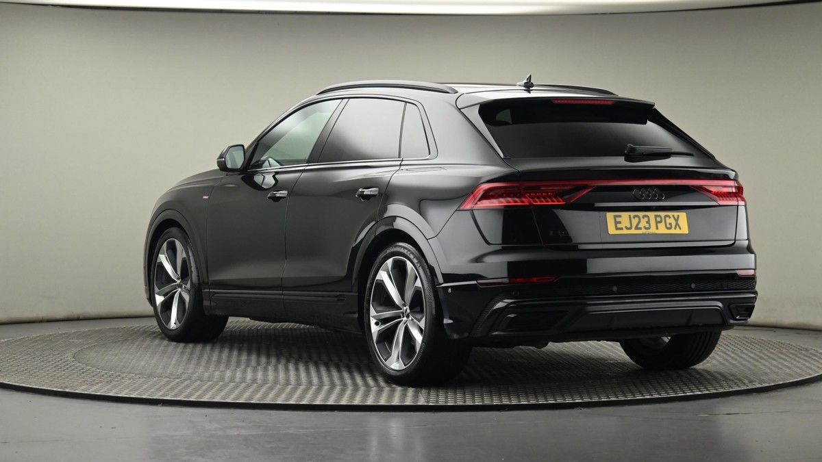 Audi Q8 Image 24