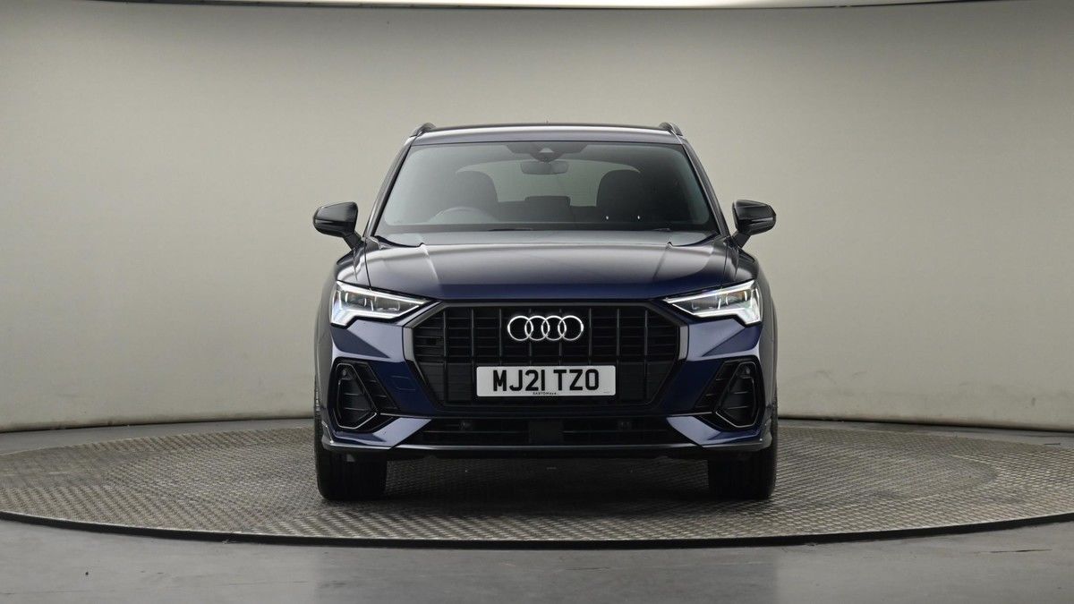 Audi Q3 Image 21