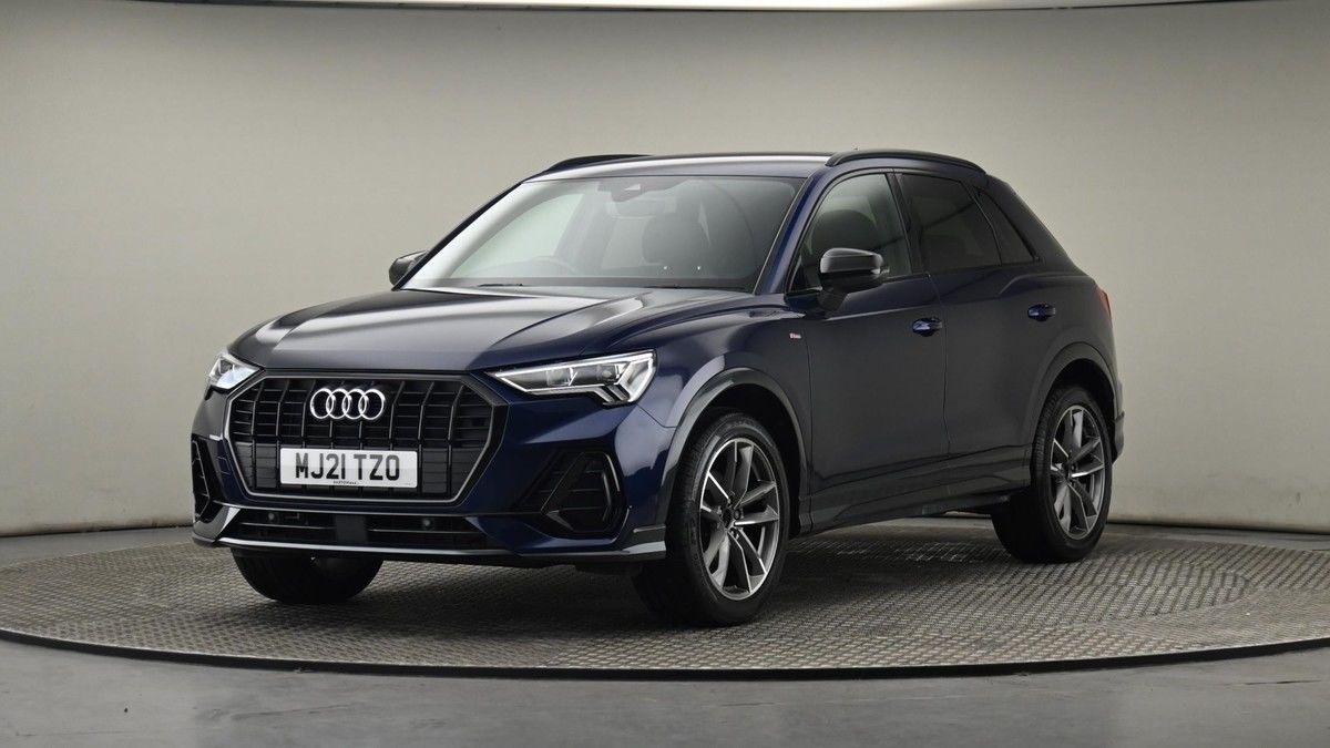 More views of Audi Q3