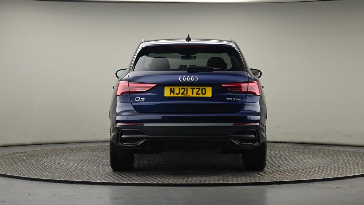 More views of Audi Q3