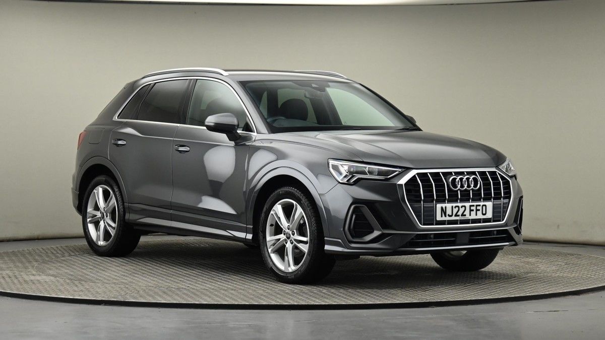 Audi Q3 Image 19