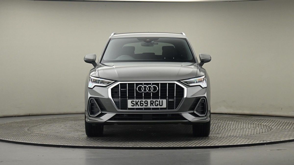 More views of Audi Q3