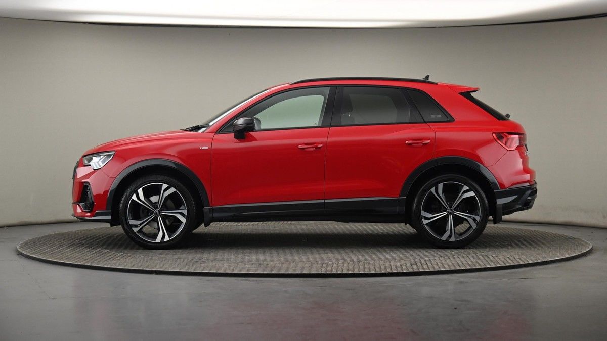 More views of Audi Q3