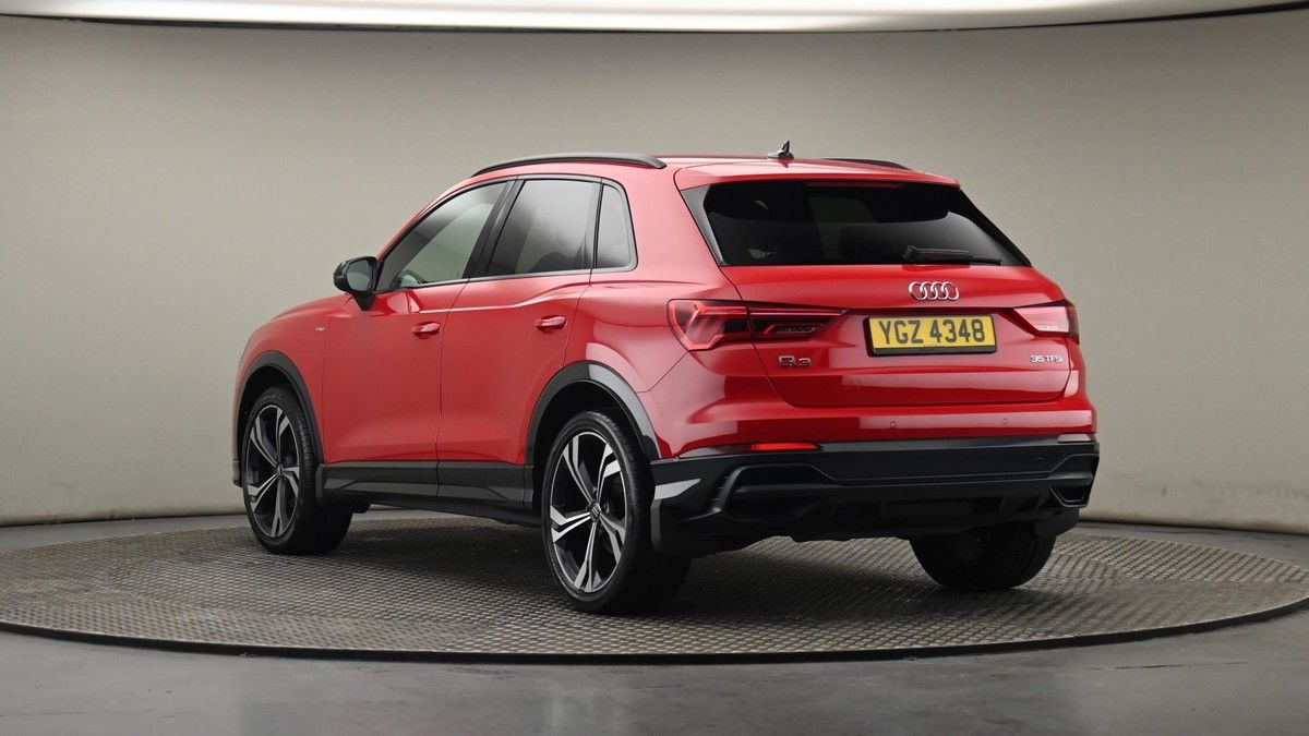 More views of Audi Q3