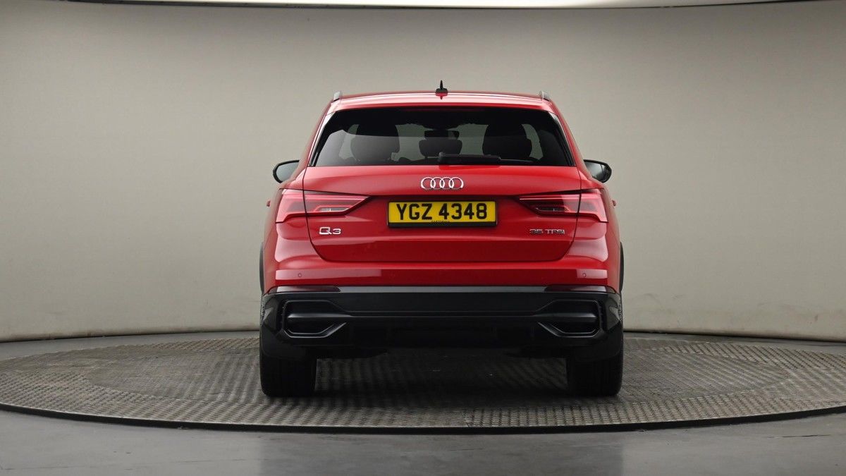 Audi Q3 Image 25