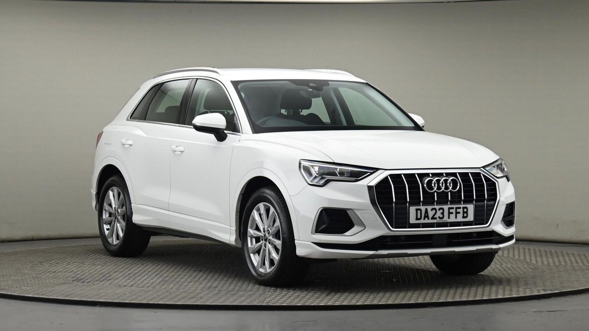 More views of Audi Q3