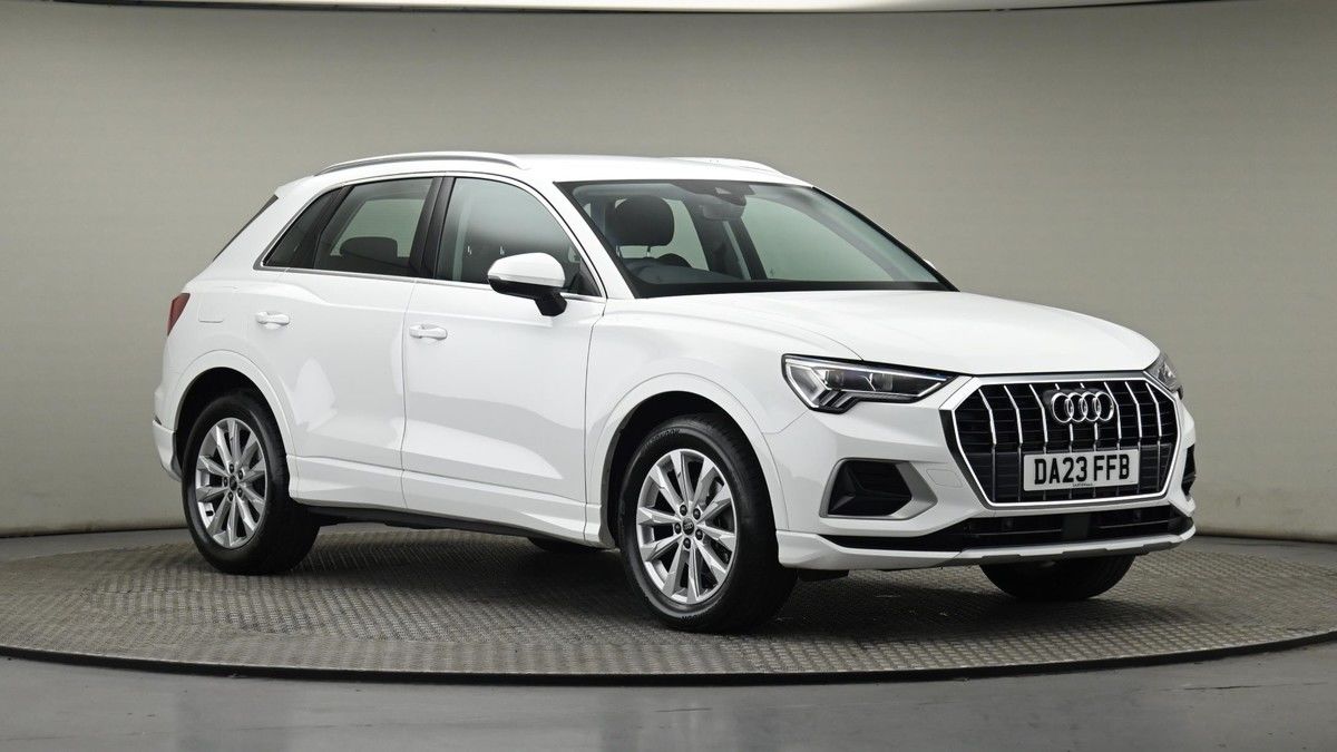 More views of Audi Q3