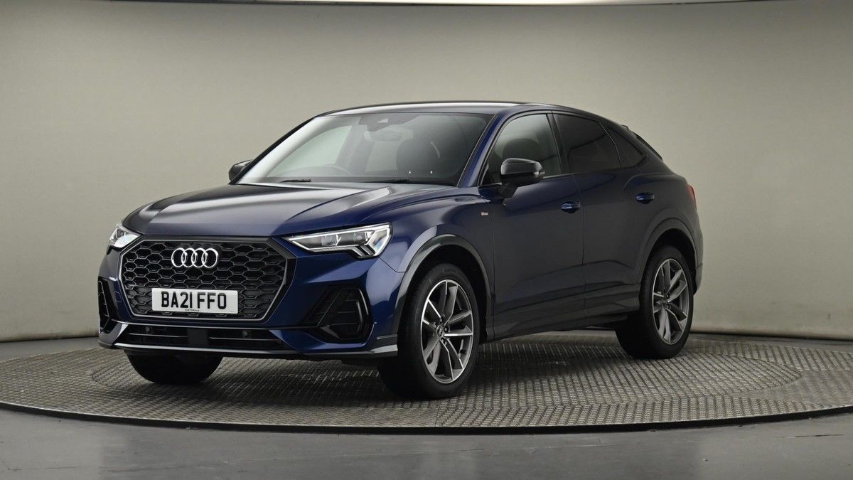 Audi Q3 Image 22