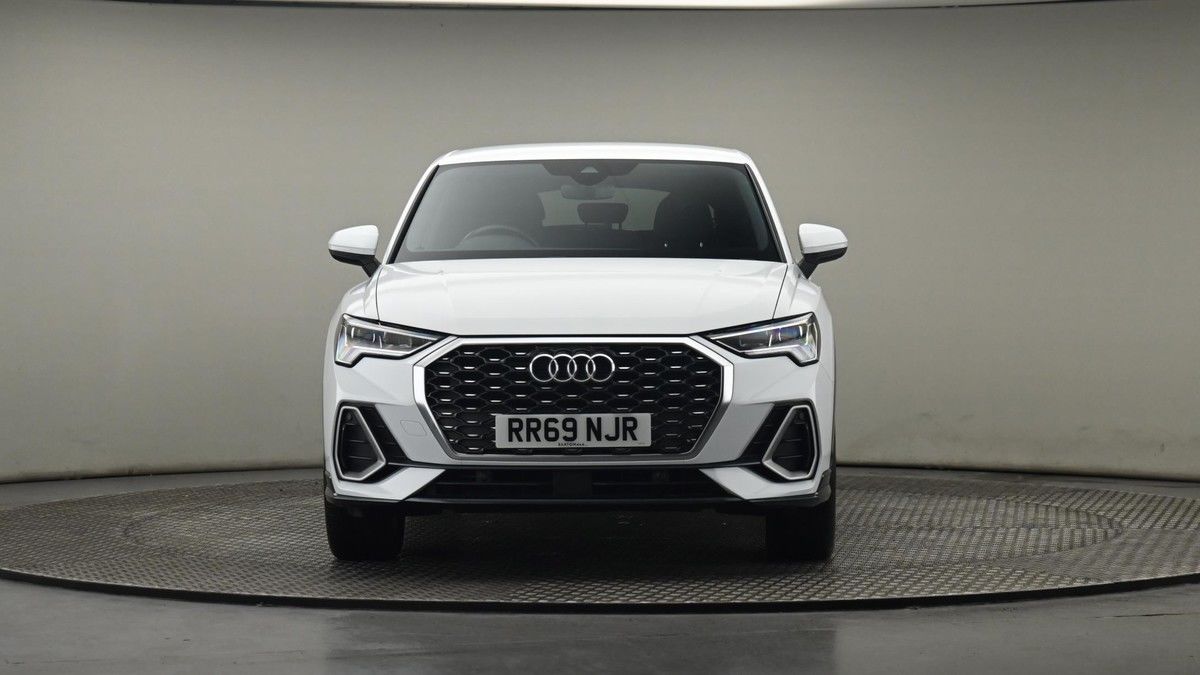 More views of Audi Q3