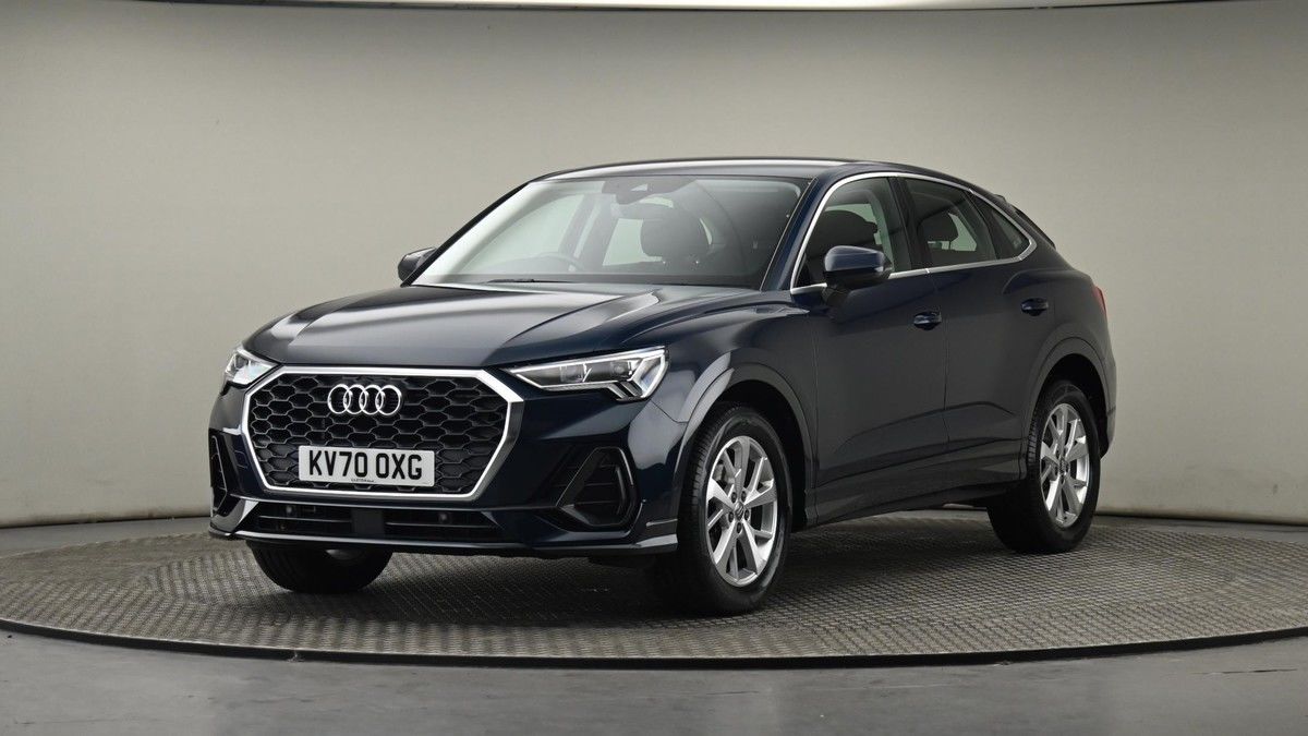 More views of Audi Q3