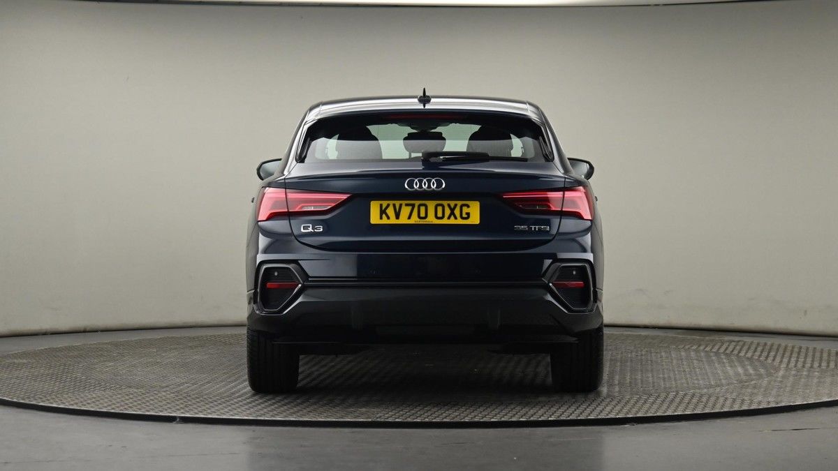 More views of Audi Q3