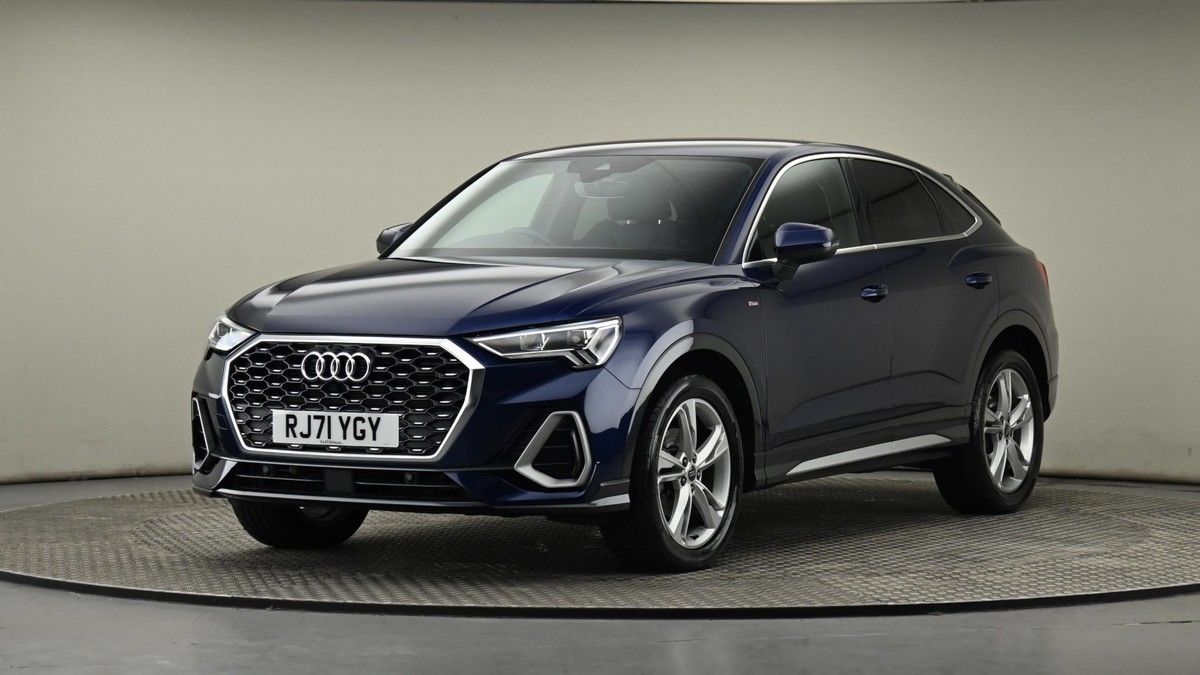 Audi Q3 Image 22